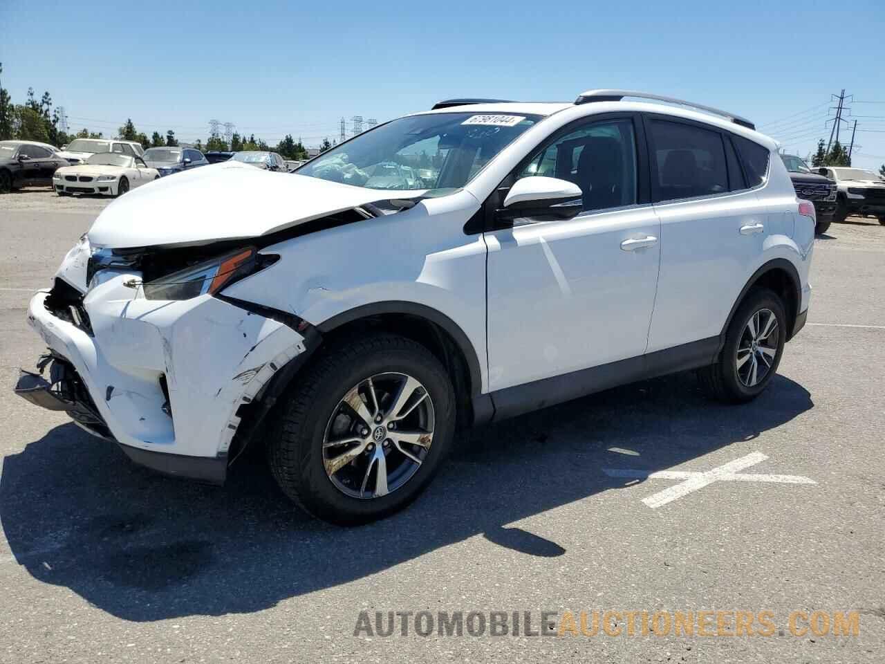 2T3WFREV9JW474186 TOYOTA RAV4 2018