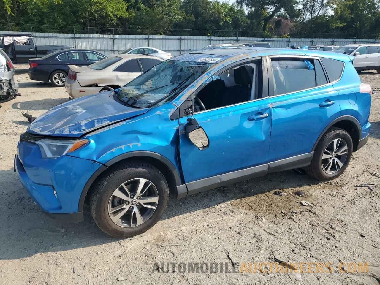 2T3WFREV9JW484457 TOYOTA RAV4 2018