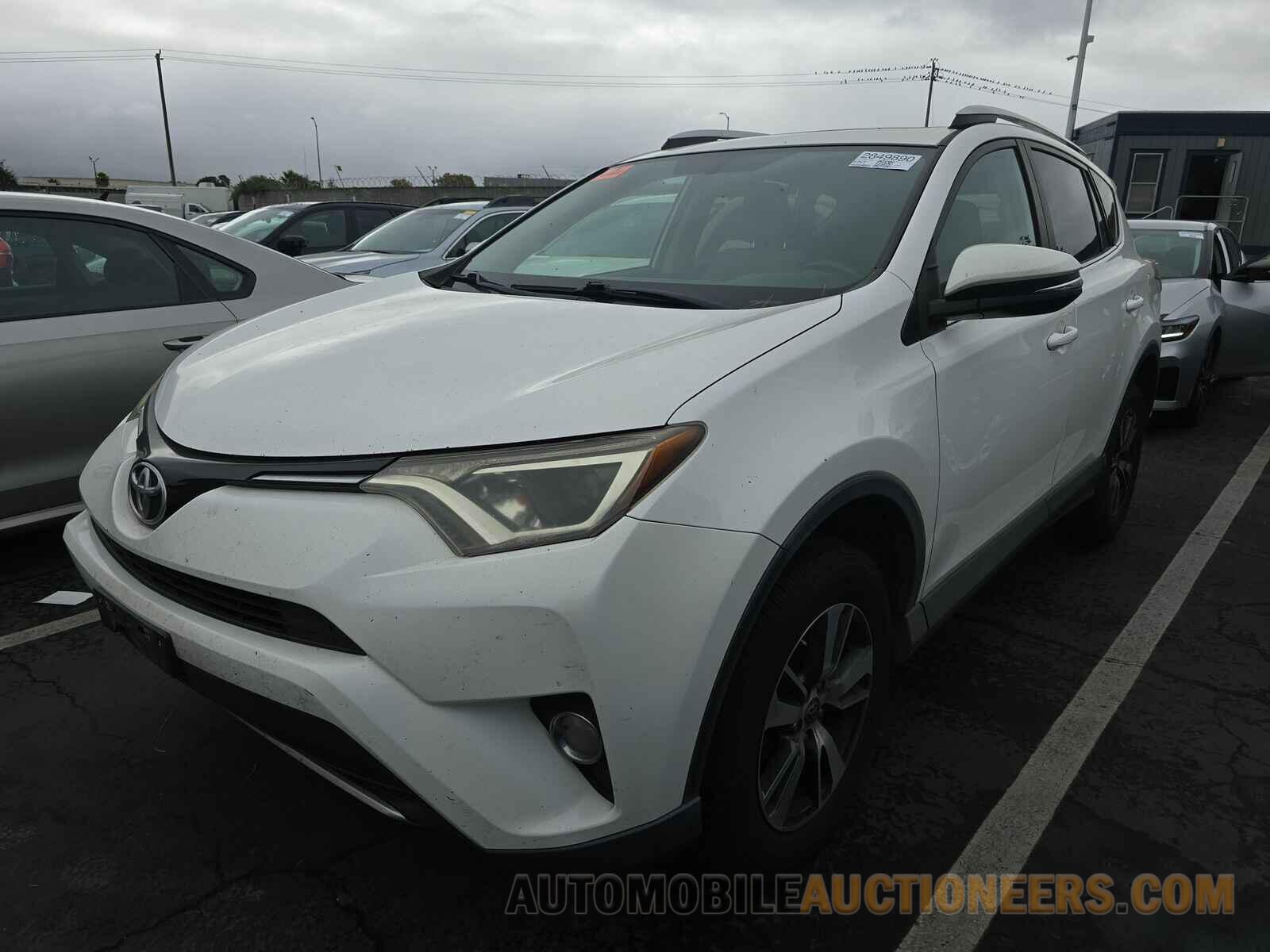 2T3WFREVXGW279321 Toyota RAV4 2016