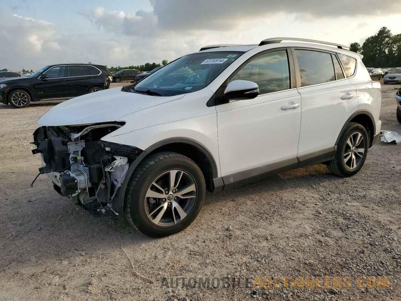 2T3WFREVXHW324856 TOYOTA RAV4 2017