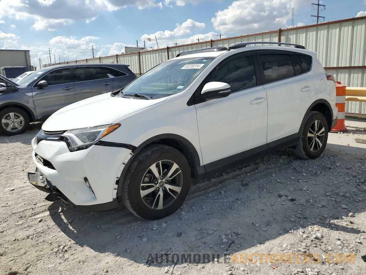 2T3WFREVXHW387813 TOYOTA RAV4 2017