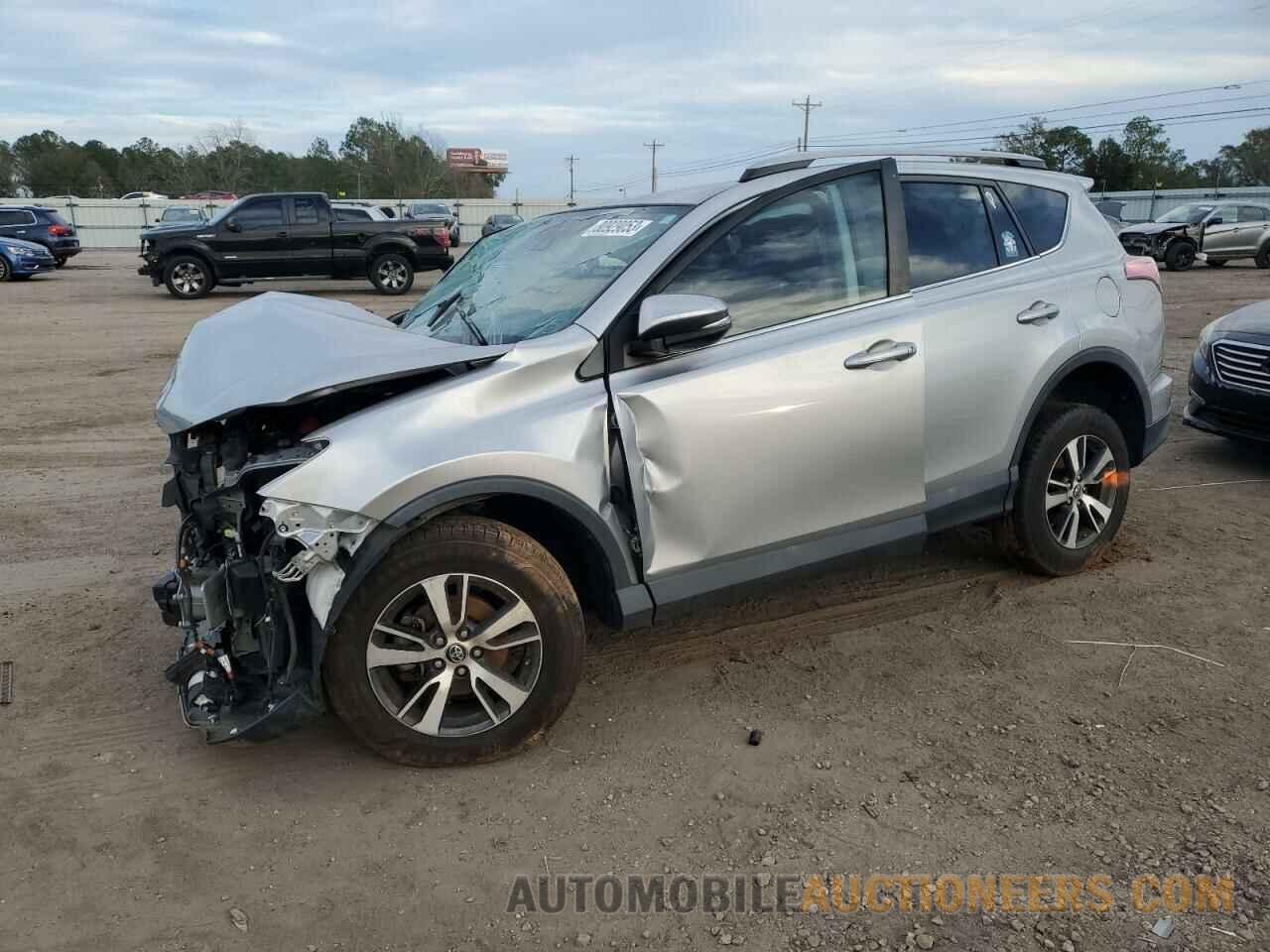 2T3WFREVXJW498612 TOYOTA RAV4 2018