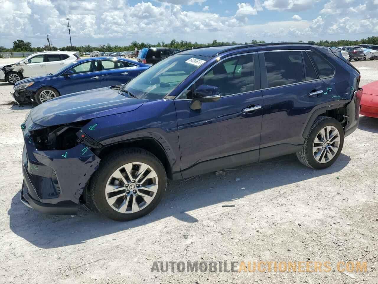 2T3Y1RFV0MW163806 TOYOTA RAV4 2021