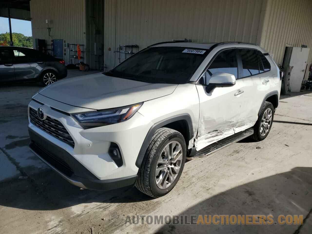 2T3Y1RFV2NW216250 TOYOTA RAV4 2022