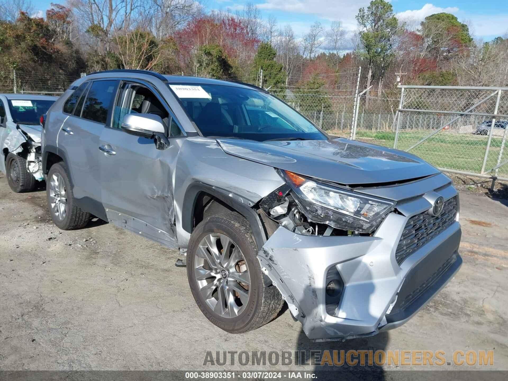 2T3Y1RFV5MC136215 TOYOTA RAV4 2021