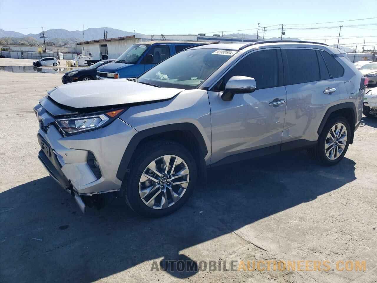 2T3Y1RFV7KW029338 TOYOTA RAV4 2019