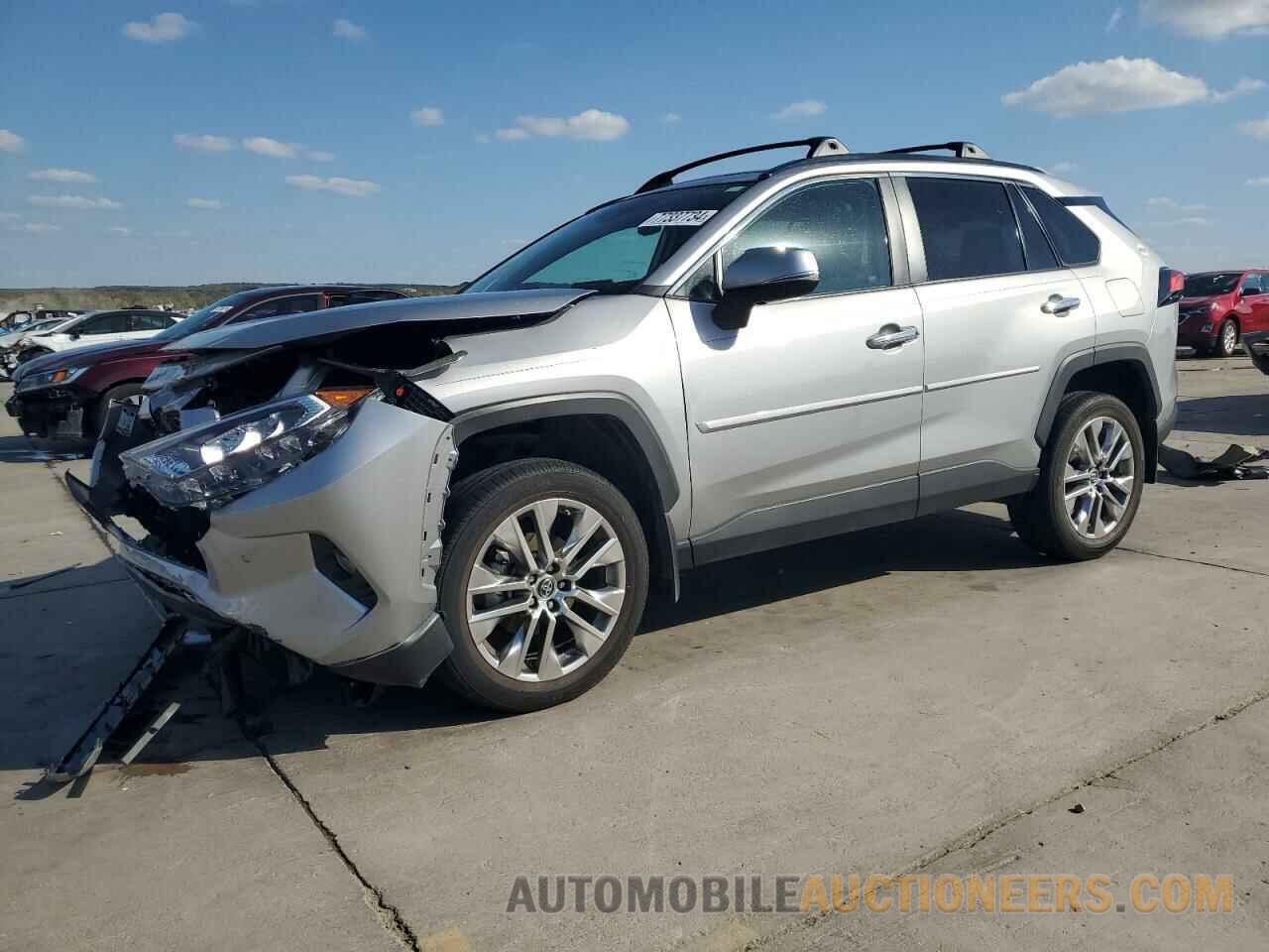 2T3Y1RFVXKC003723 TOYOTA RAV4 2019