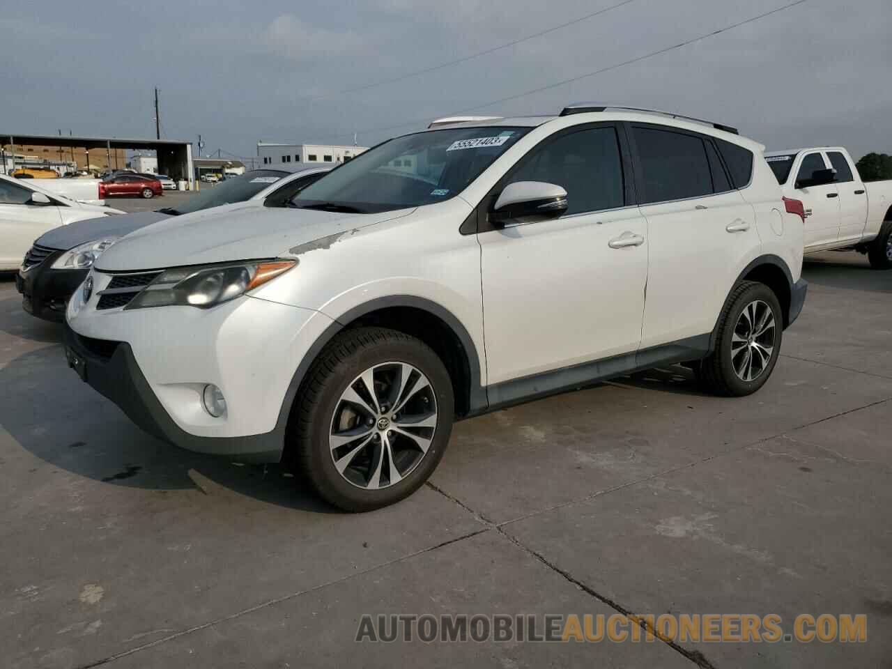 2T3YFREV0FW173984 TOYOTA RAV4 2015