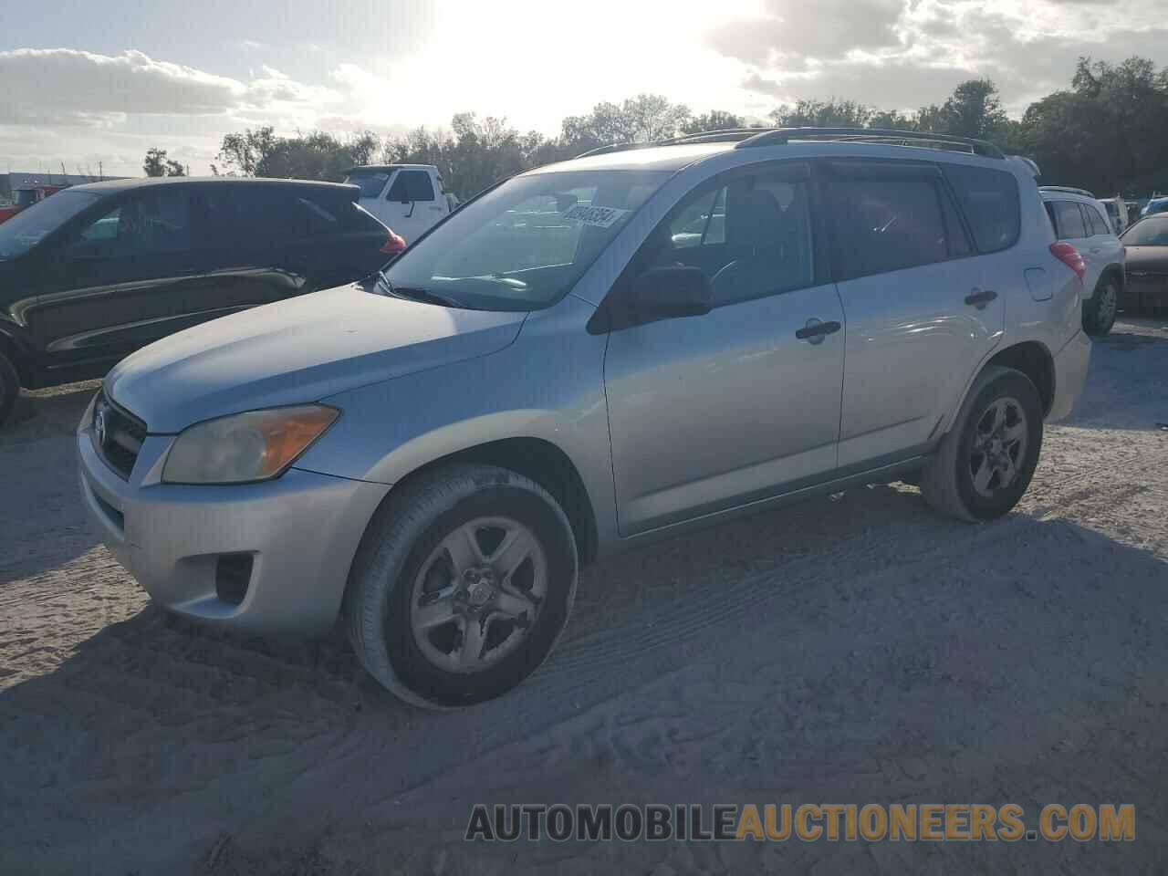 2T3ZF4DV7BW054719 TOYOTA RAV4 2011