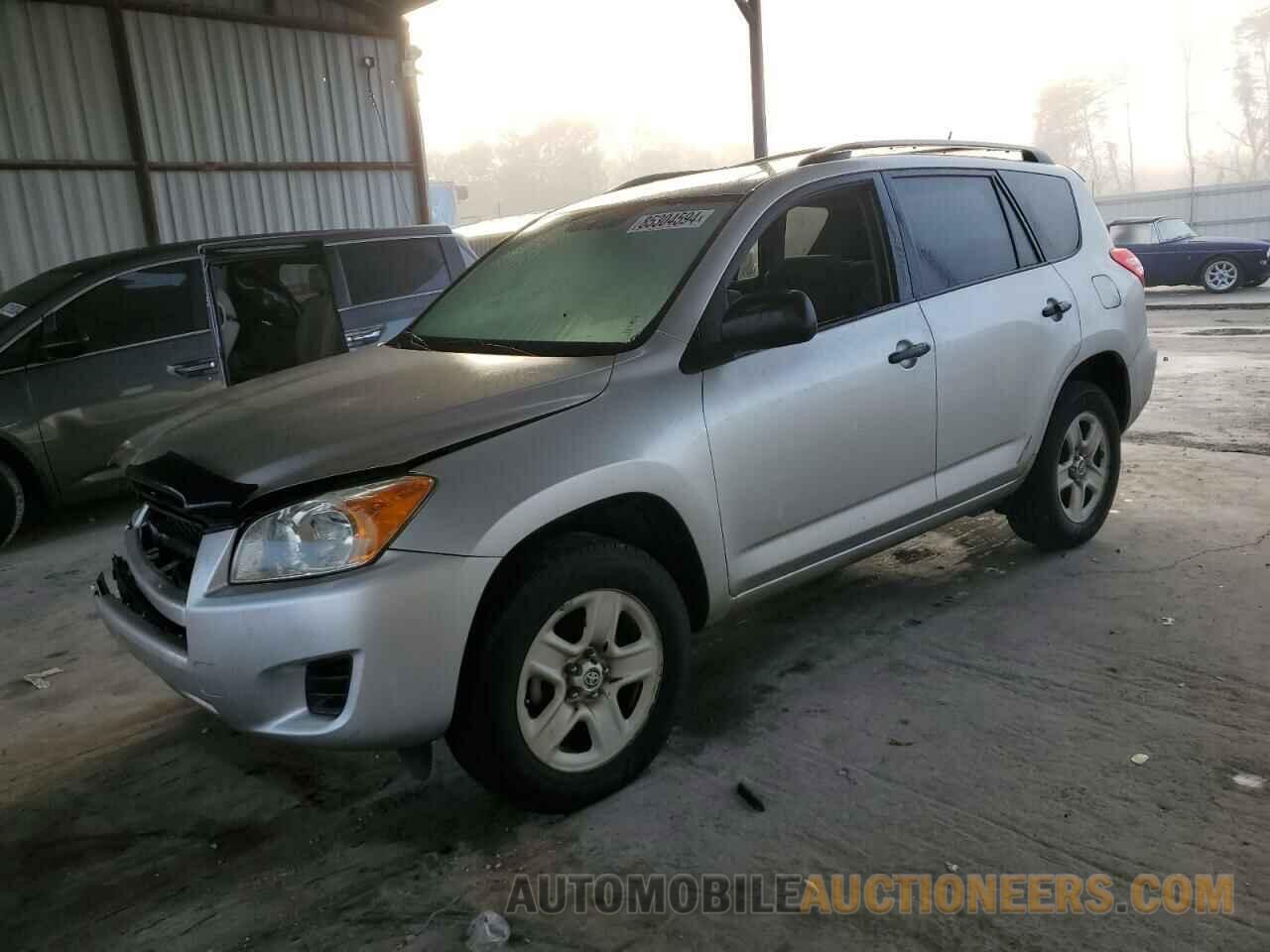 2T3ZF4DV8BW055295 TOYOTA RAV4 2011