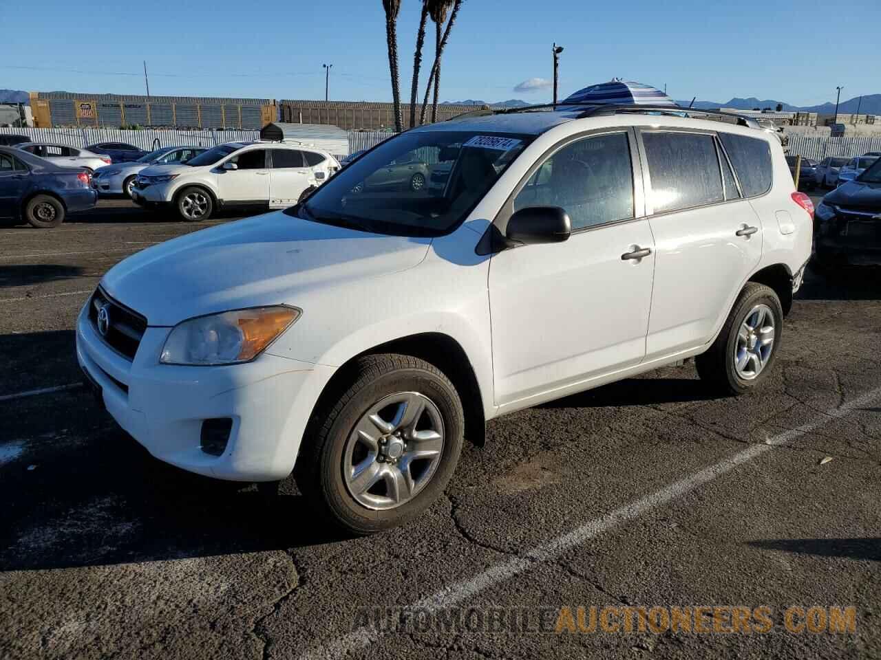 2T3ZF4DV8CW152577 TOYOTA RAV4 2012