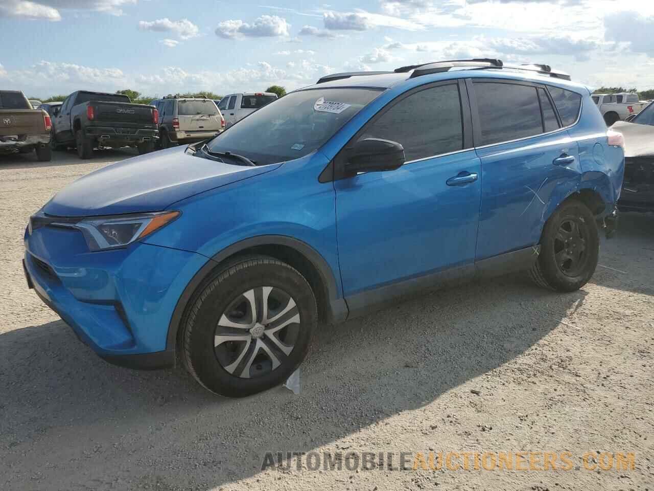 2T3ZFREV0HW356440 TOYOTA RAV4 2017