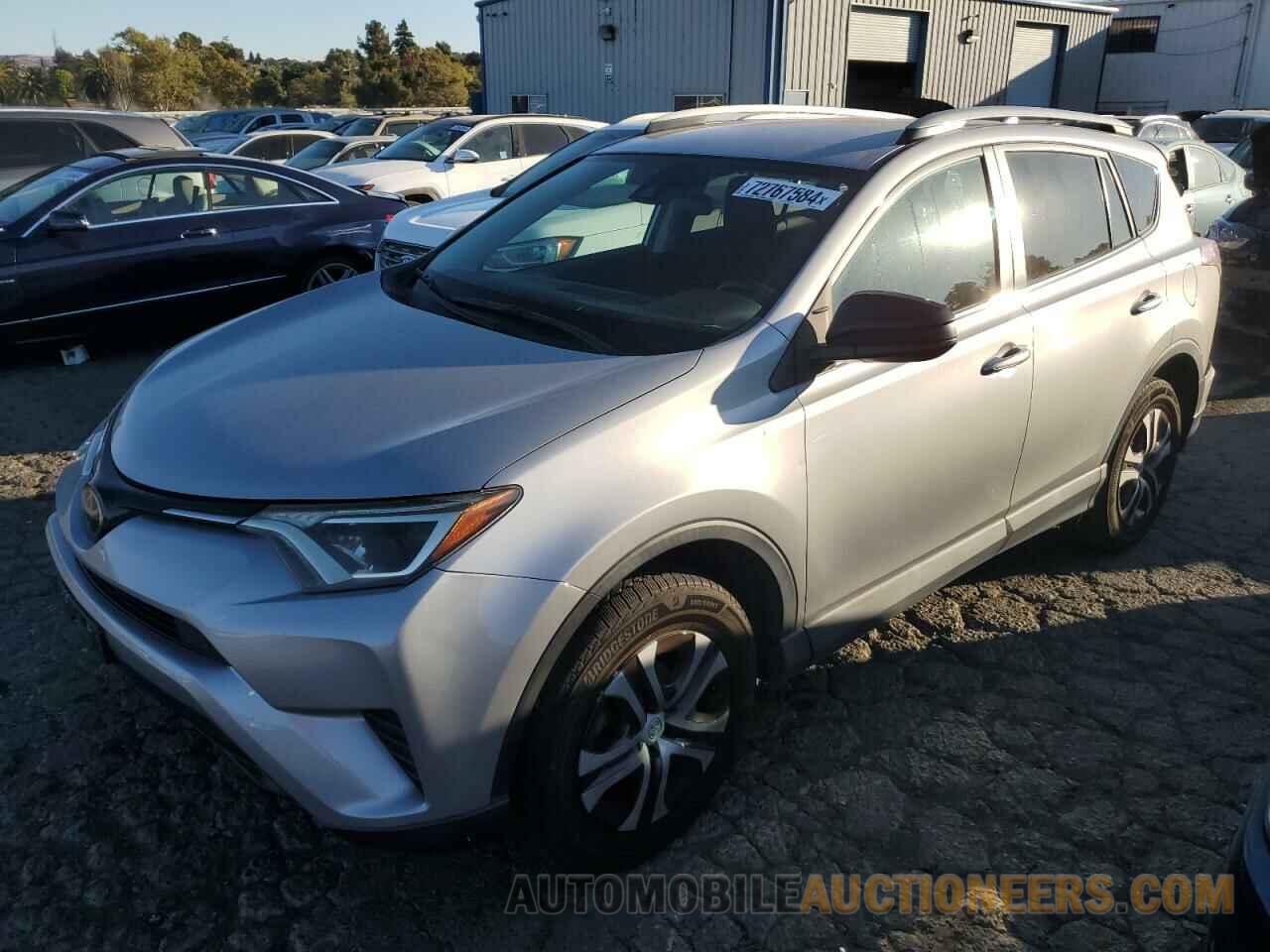 2T3ZFREV0JW433460 TOYOTA RAV4 2018