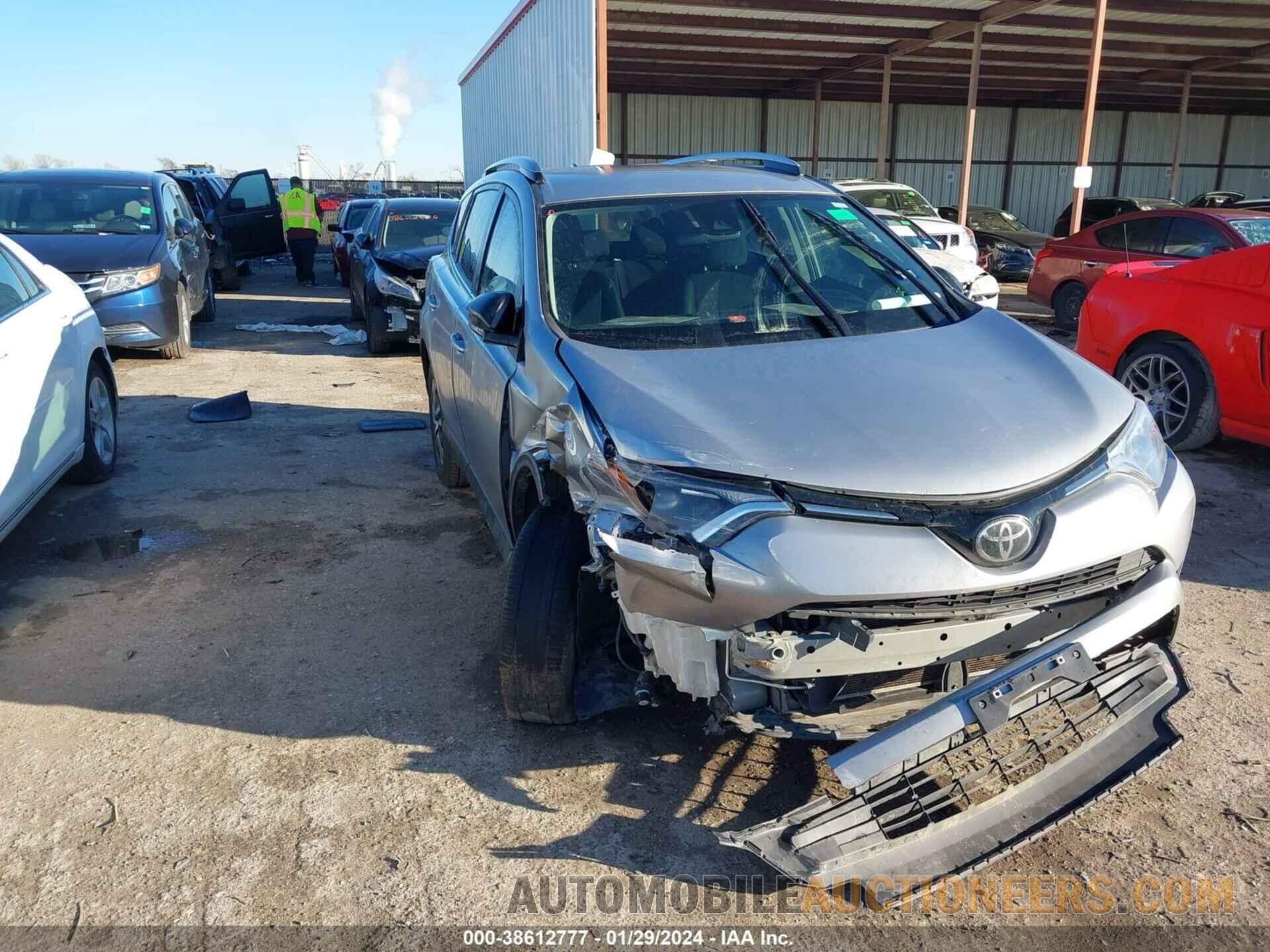 2T3ZFREV3JW424316 TOYOTA RAV4 2018