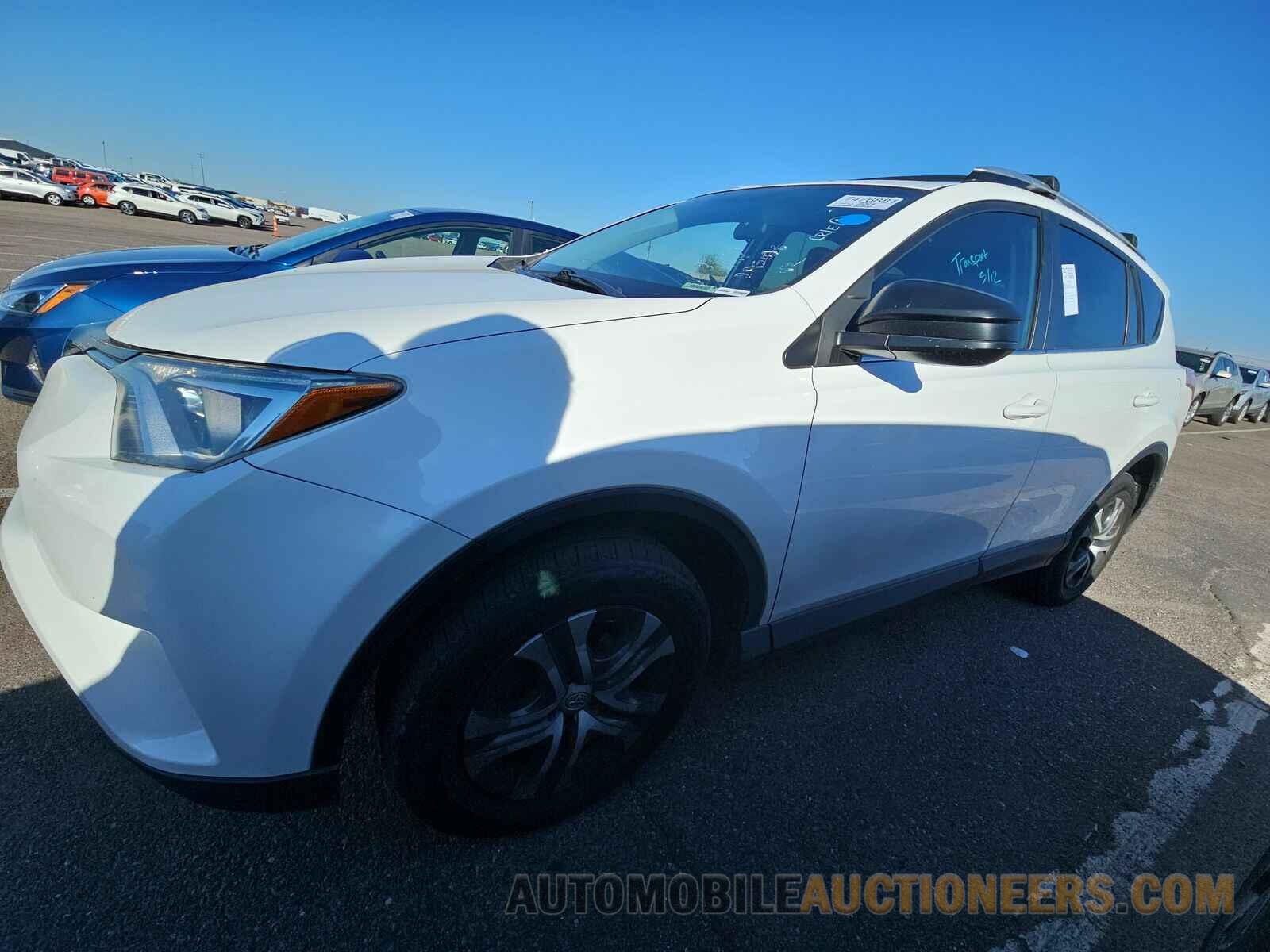 2T3ZFREV4GW295026 Toyota RAV4 2016