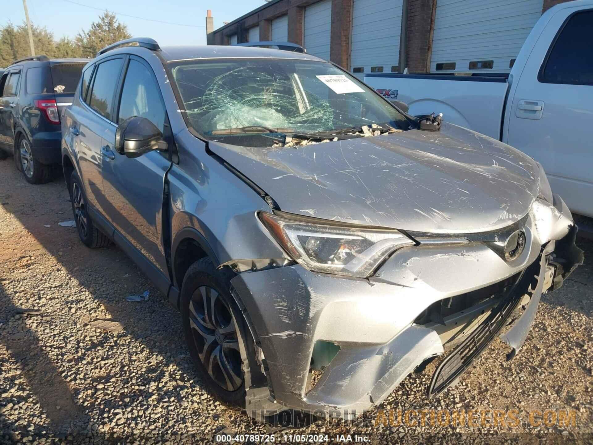 2T3ZFREV4HW368476 TOYOTA RAV4 2017