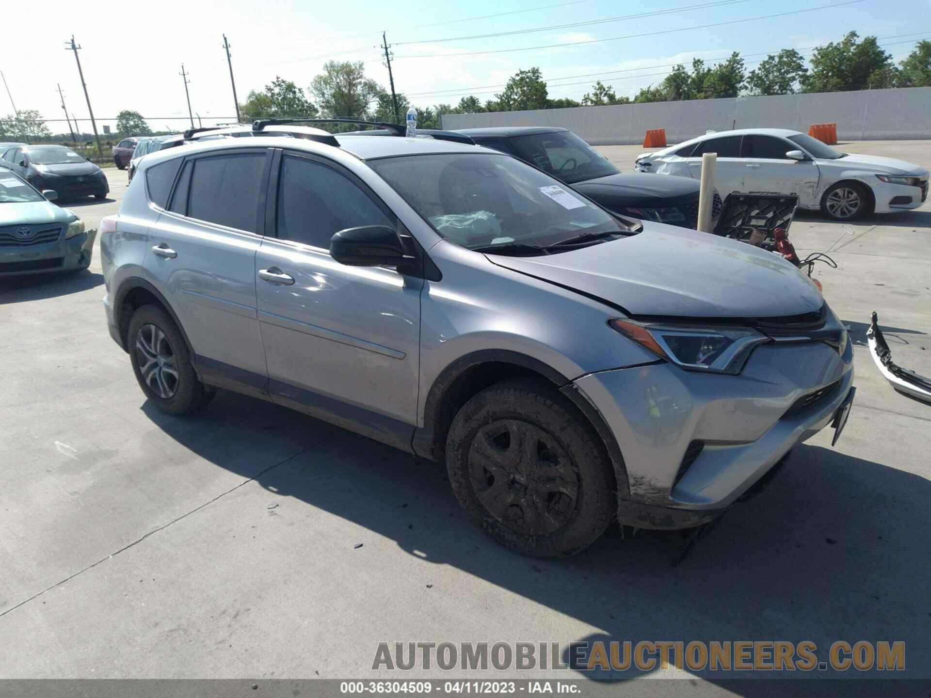 2T3ZFREV4HW372883 TOYOTA RAV4 2017