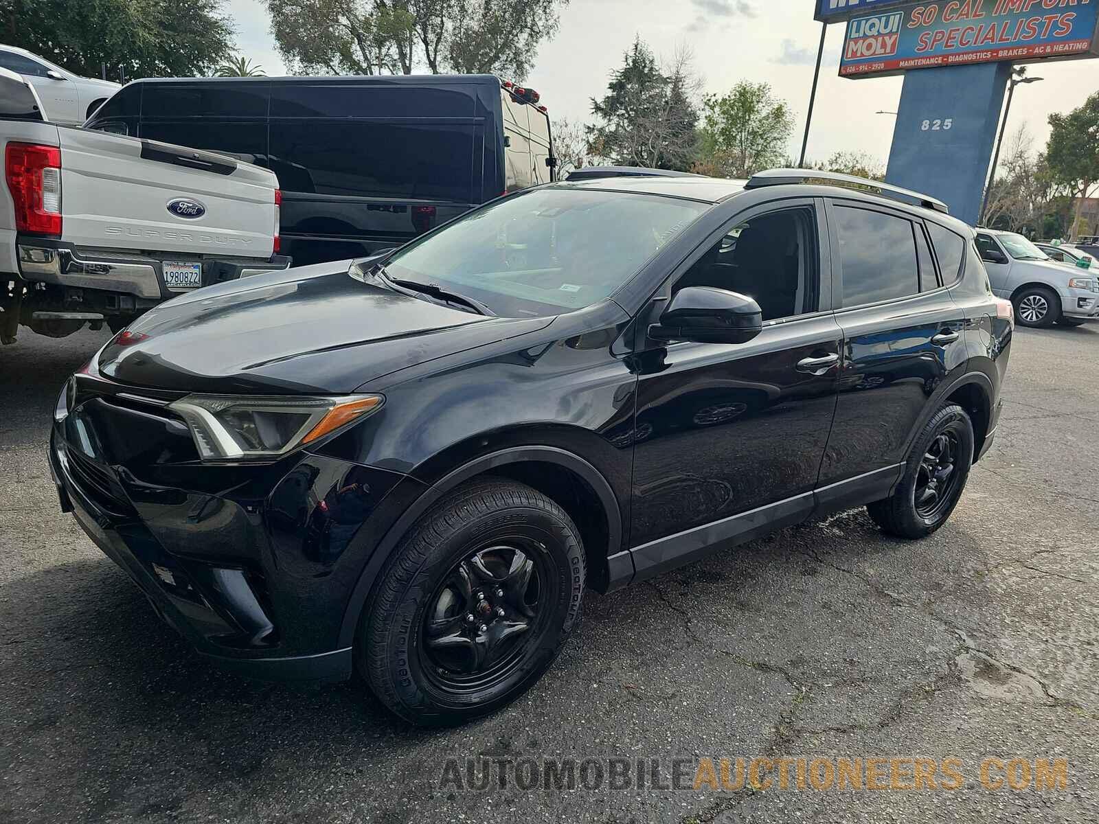 2T3ZFREV6HW348617 Toyota RAV4 2017