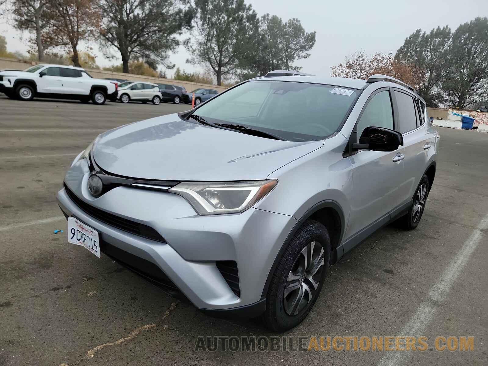 2T3ZFREV7HW317649 Toyota RAV4 2017