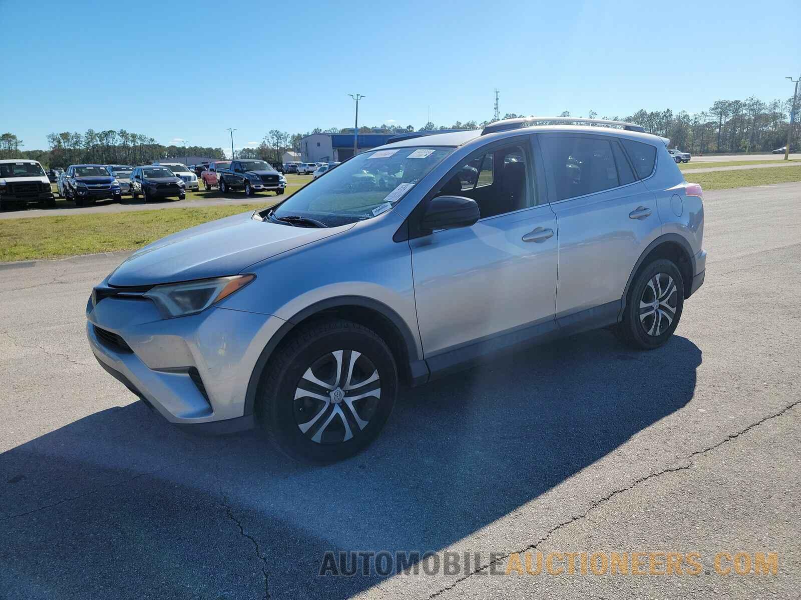 2T3ZFREV7HW362719 Toyota RAV4 2017