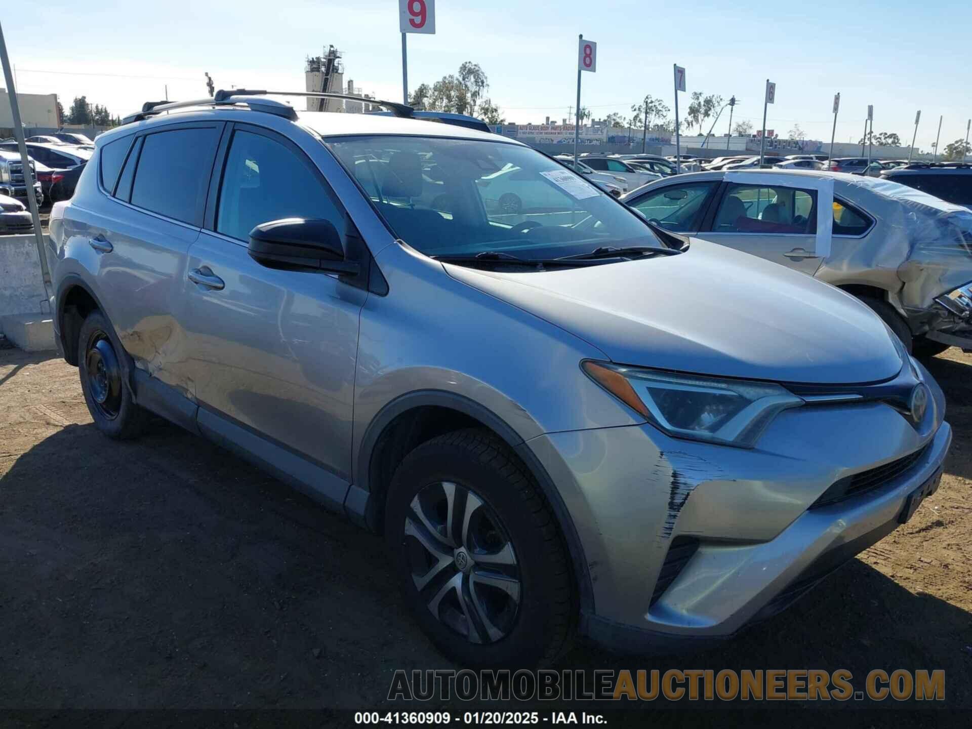 2T3ZFREV8HW336176 TOYOTA RAV4 2017