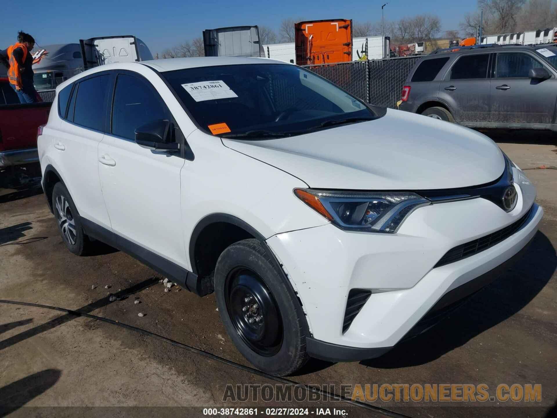 2T3ZFREV8JW424666 TOYOTA RAV4 2018