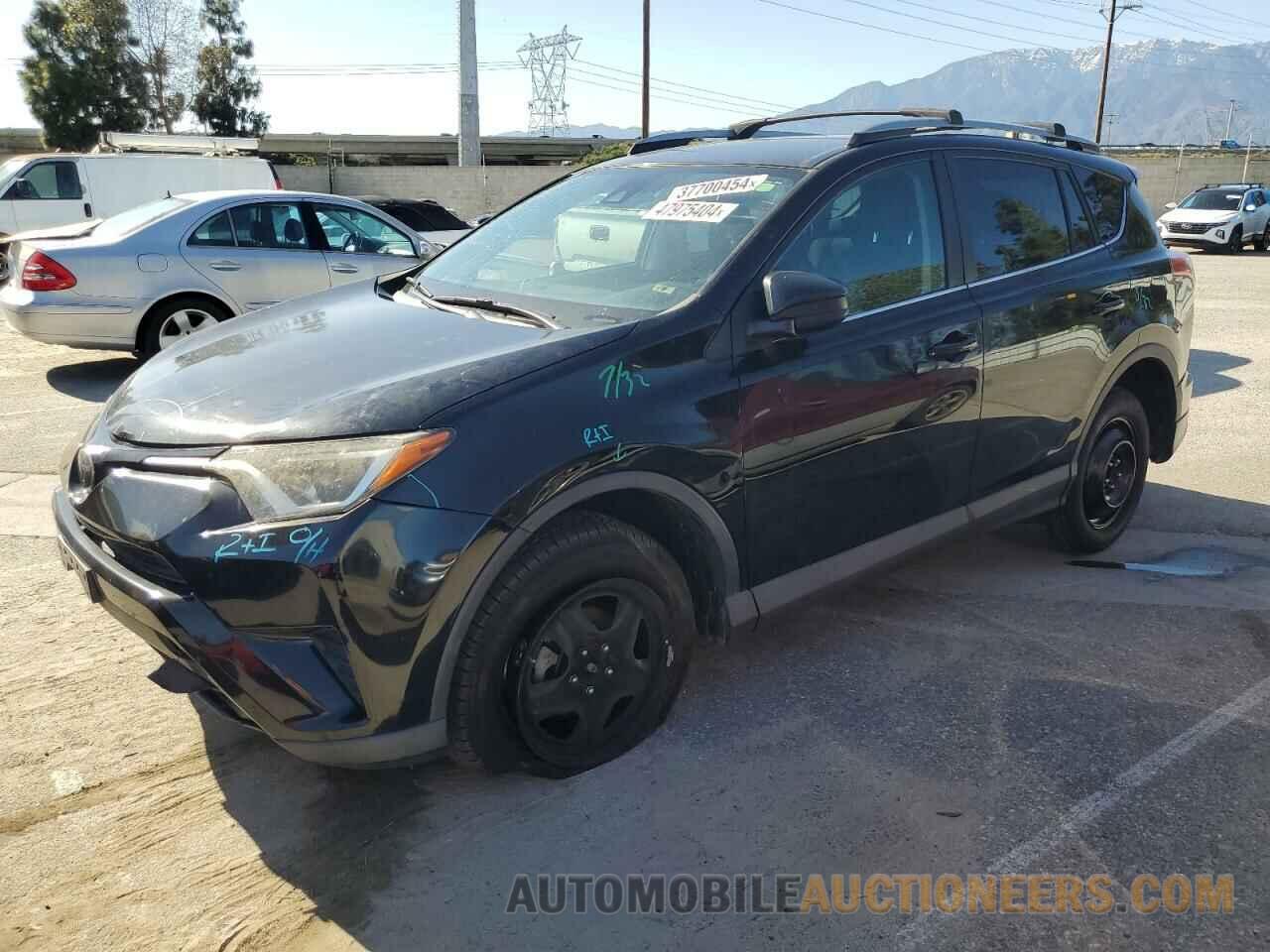 2T3ZFREV9HW356002 TOYOTA RAV4 2017