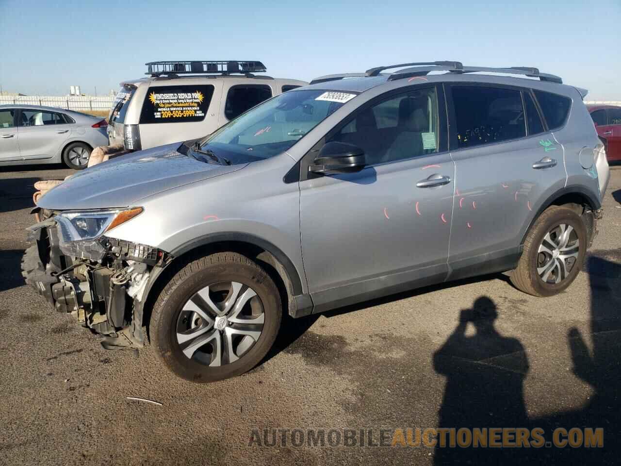 2T3ZFREVXHW339337 TOYOTA RAV4 2017