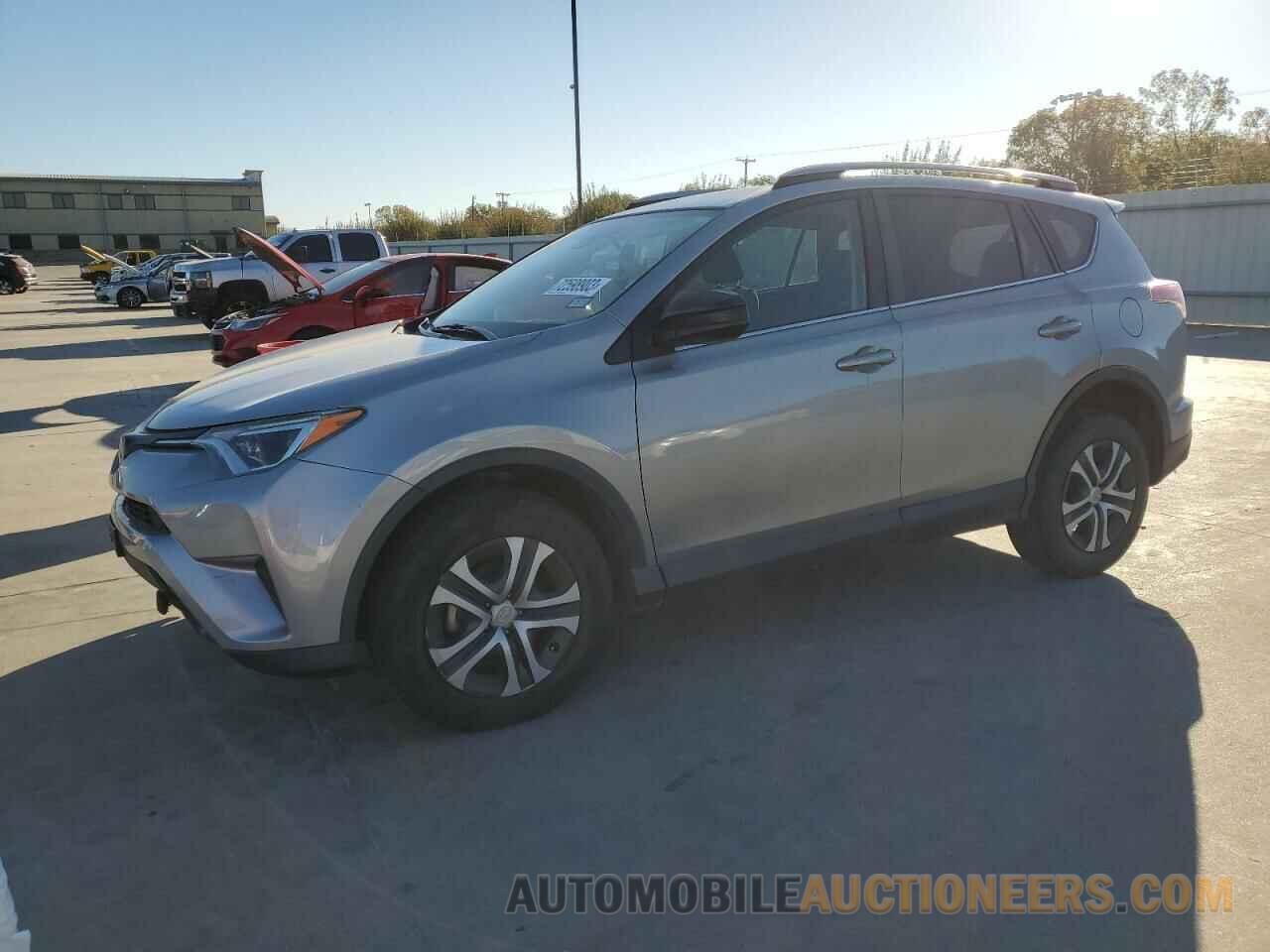 2T3ZFREVXJW465882 TOYOTA RAV4 2018