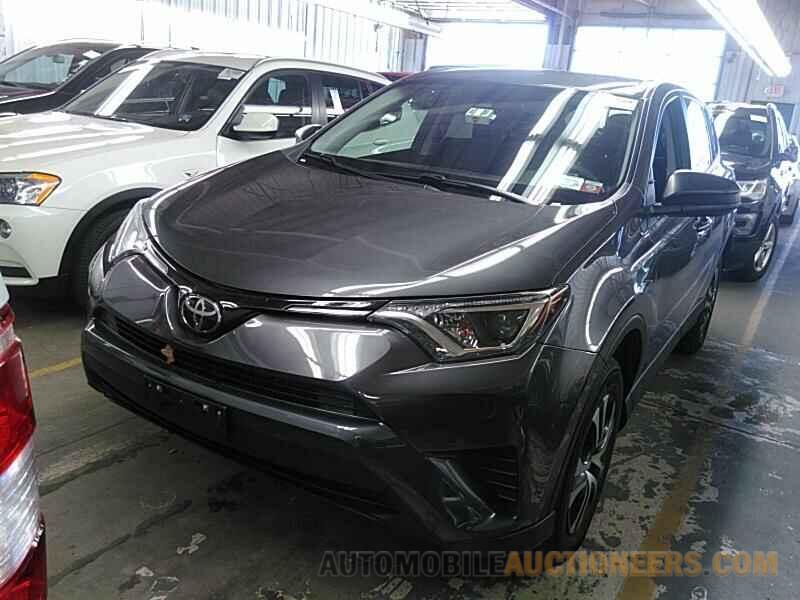 2T3ZFREVXJW477045 Toyota RAV4 2018