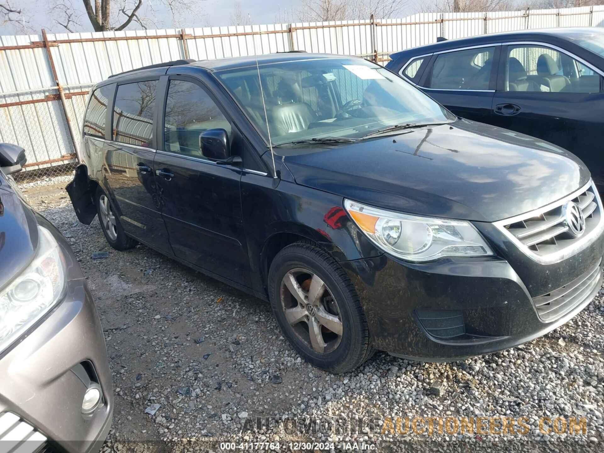 2V4RW5DG0BR670544 VOLKSWAGEN ROUTAN 2011