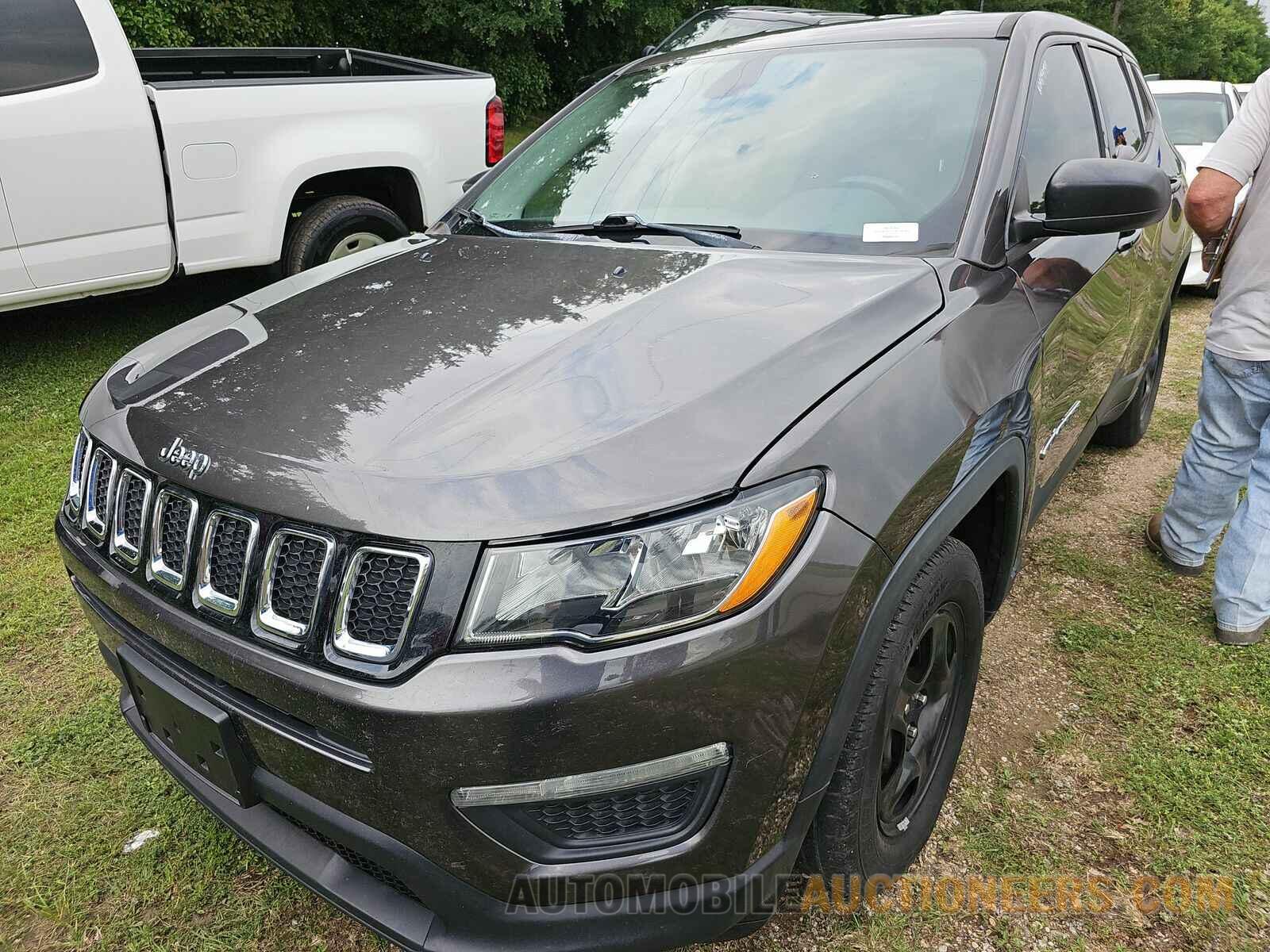 3C4NJCAB1JT368843 Jeep Compass 2018