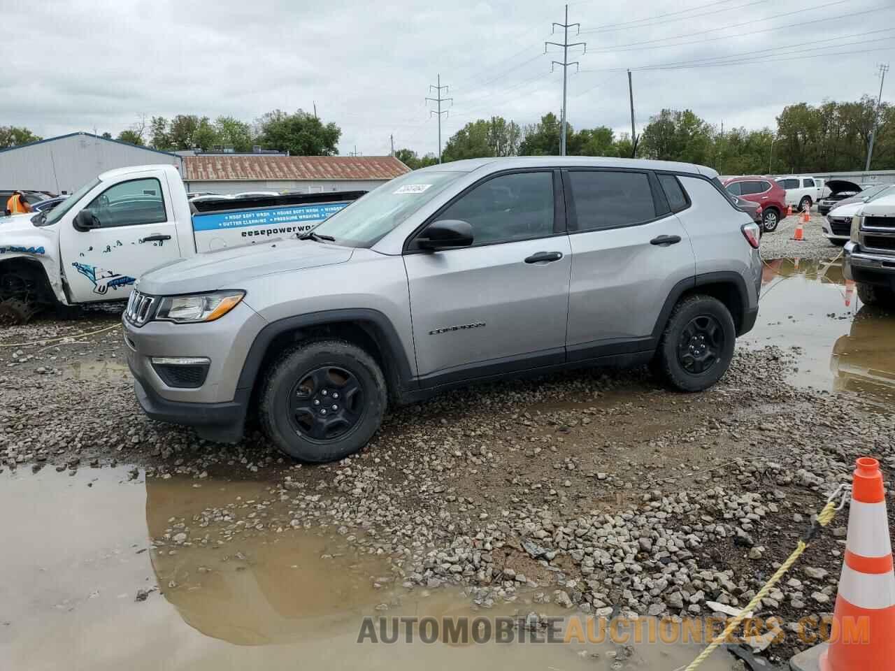 3C4NJCAB7JT335359 JEEP COMPASS 2018