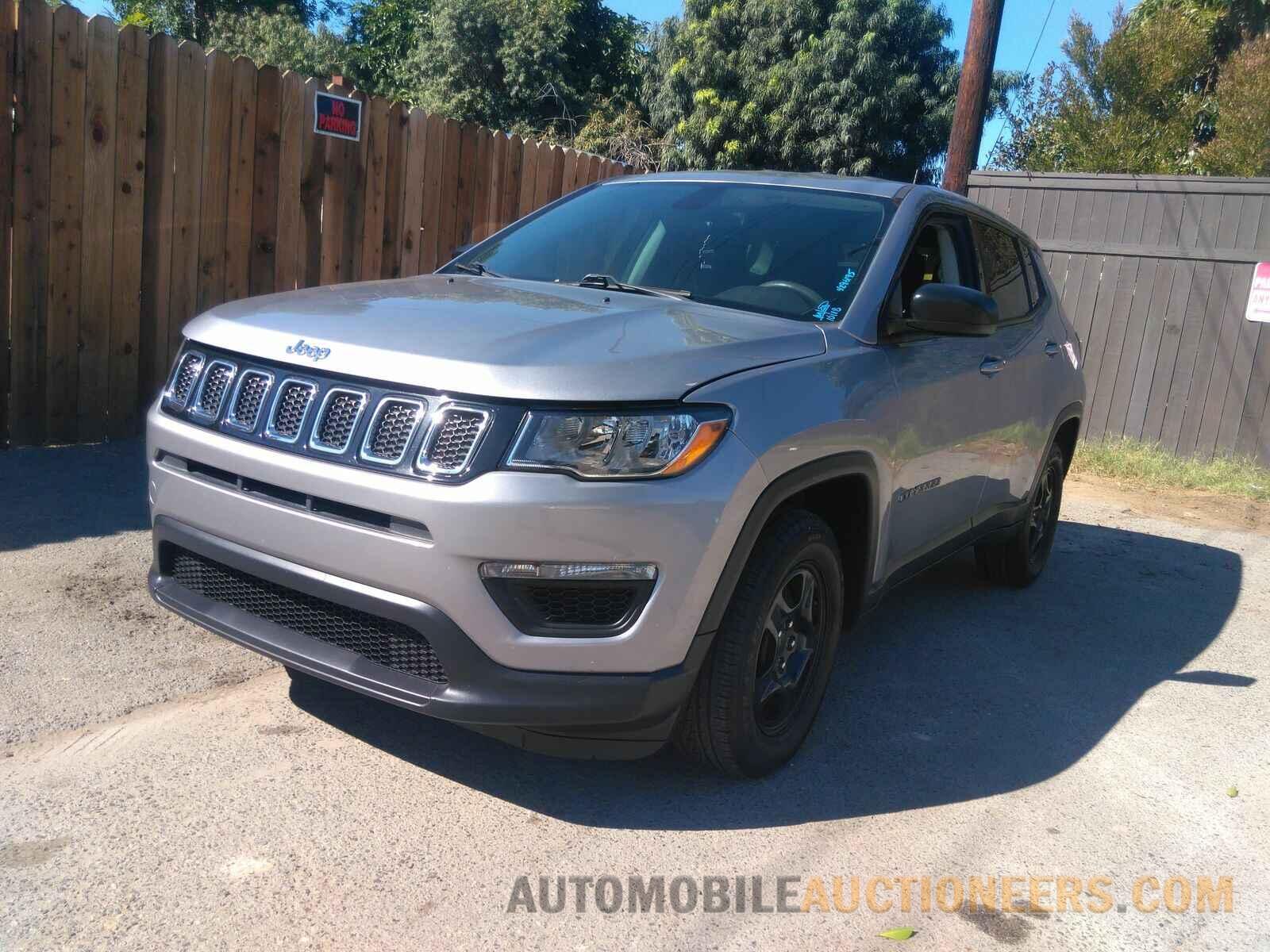 3C4NJCAB9JT420607 Jeep Compass 2018