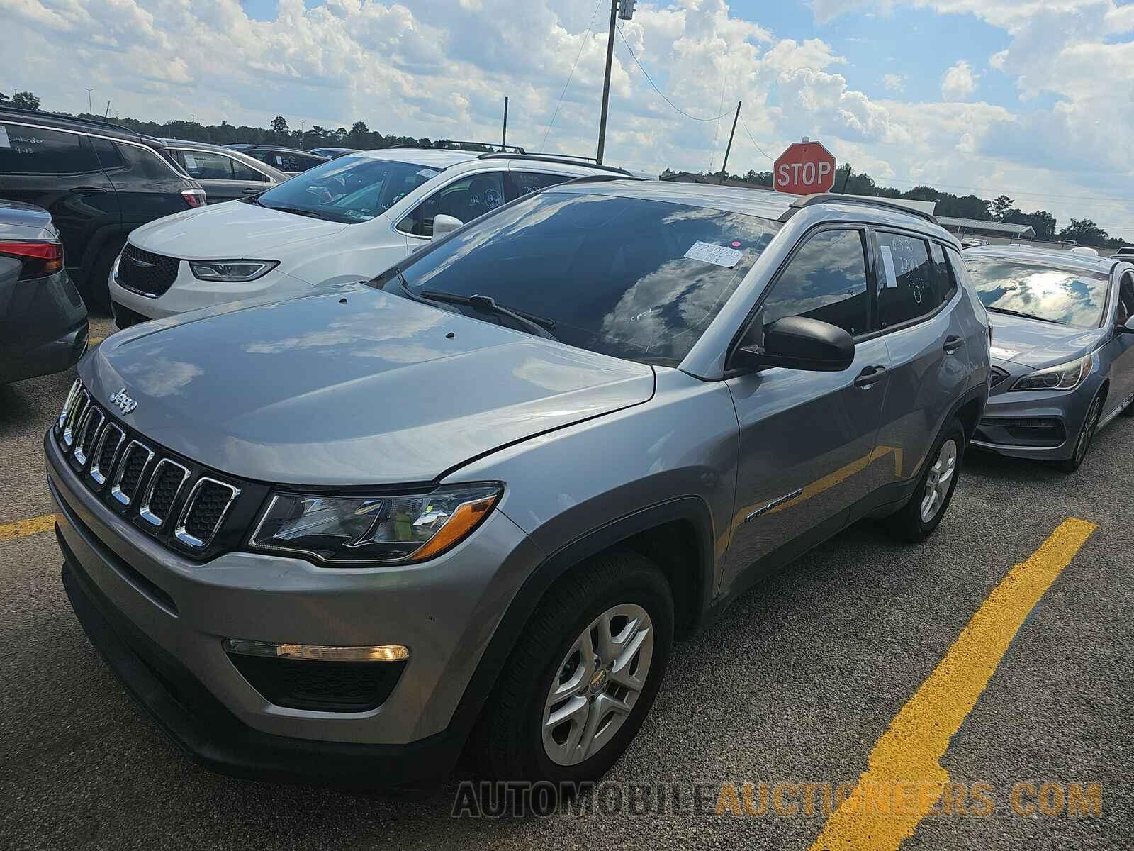 3C4NJCABXJT368985 Jeep Compass 2018