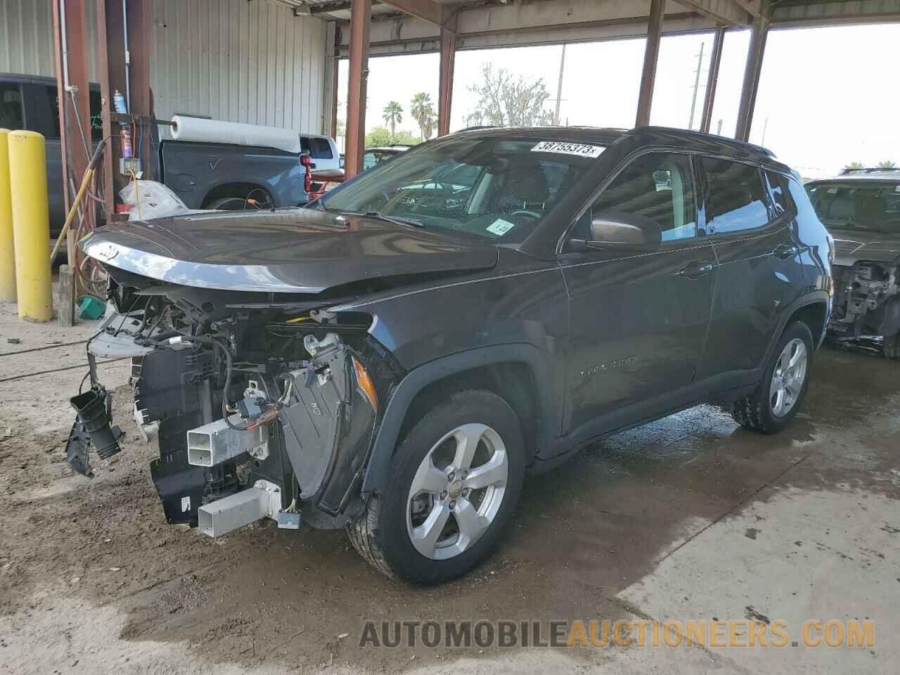 3C4NJCBB2JT233563 JEEP COMPASS 2018