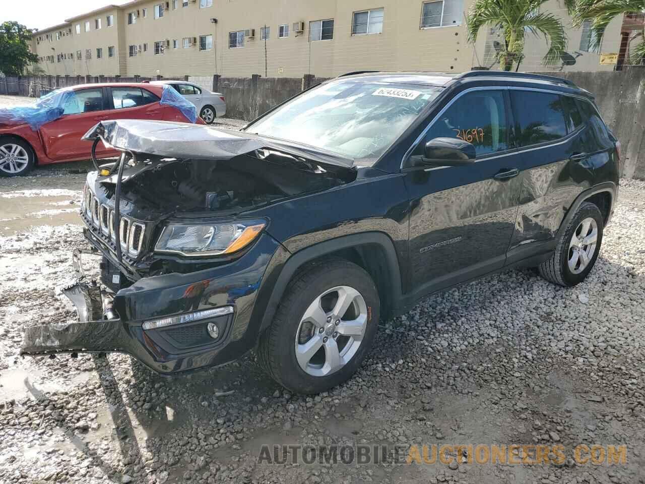 3C4NJCBB3JT137733 JEEP COMPASS 2018