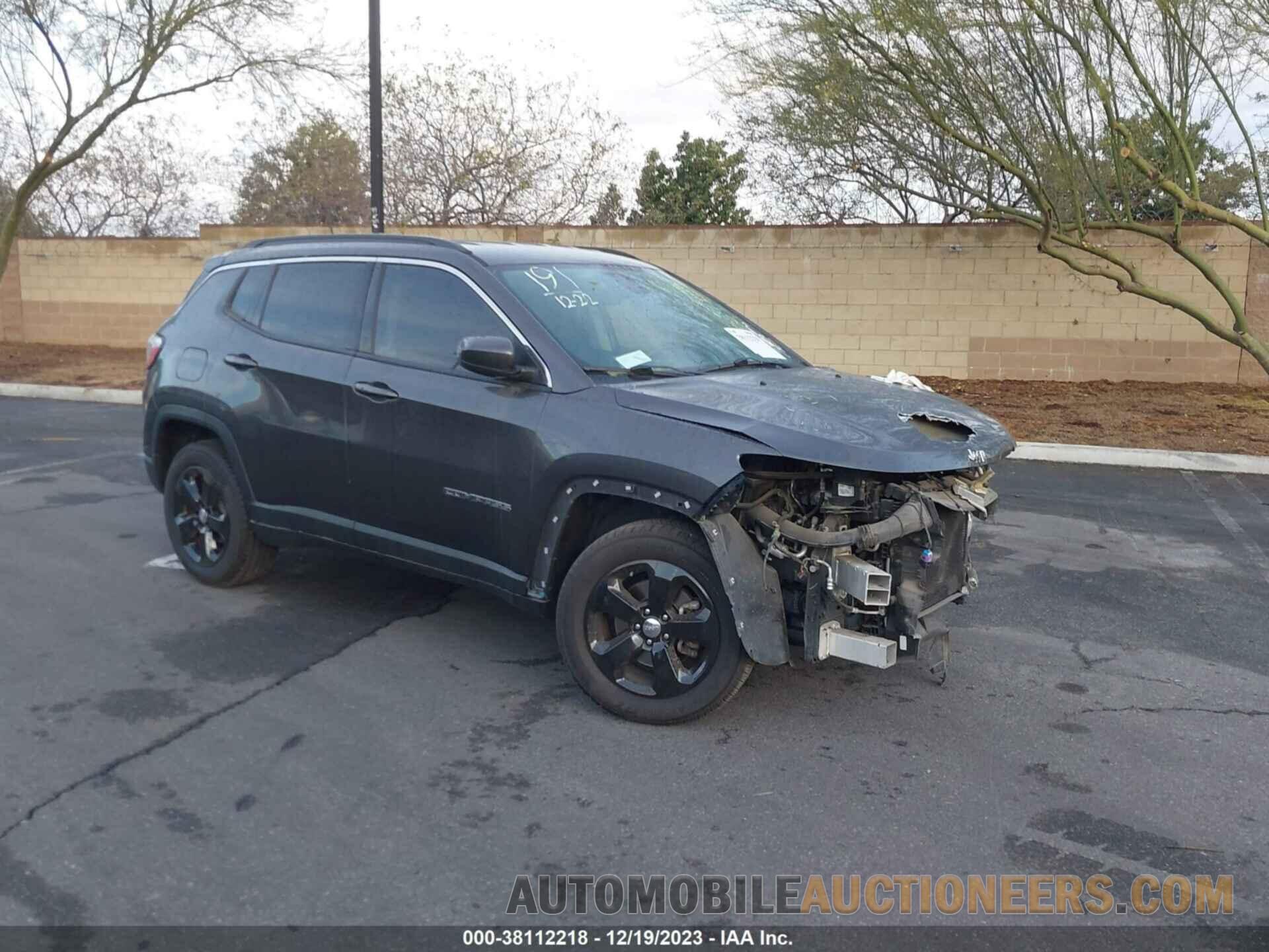 3C4NJCBB3JT469073 JEEP COMPASS 2018