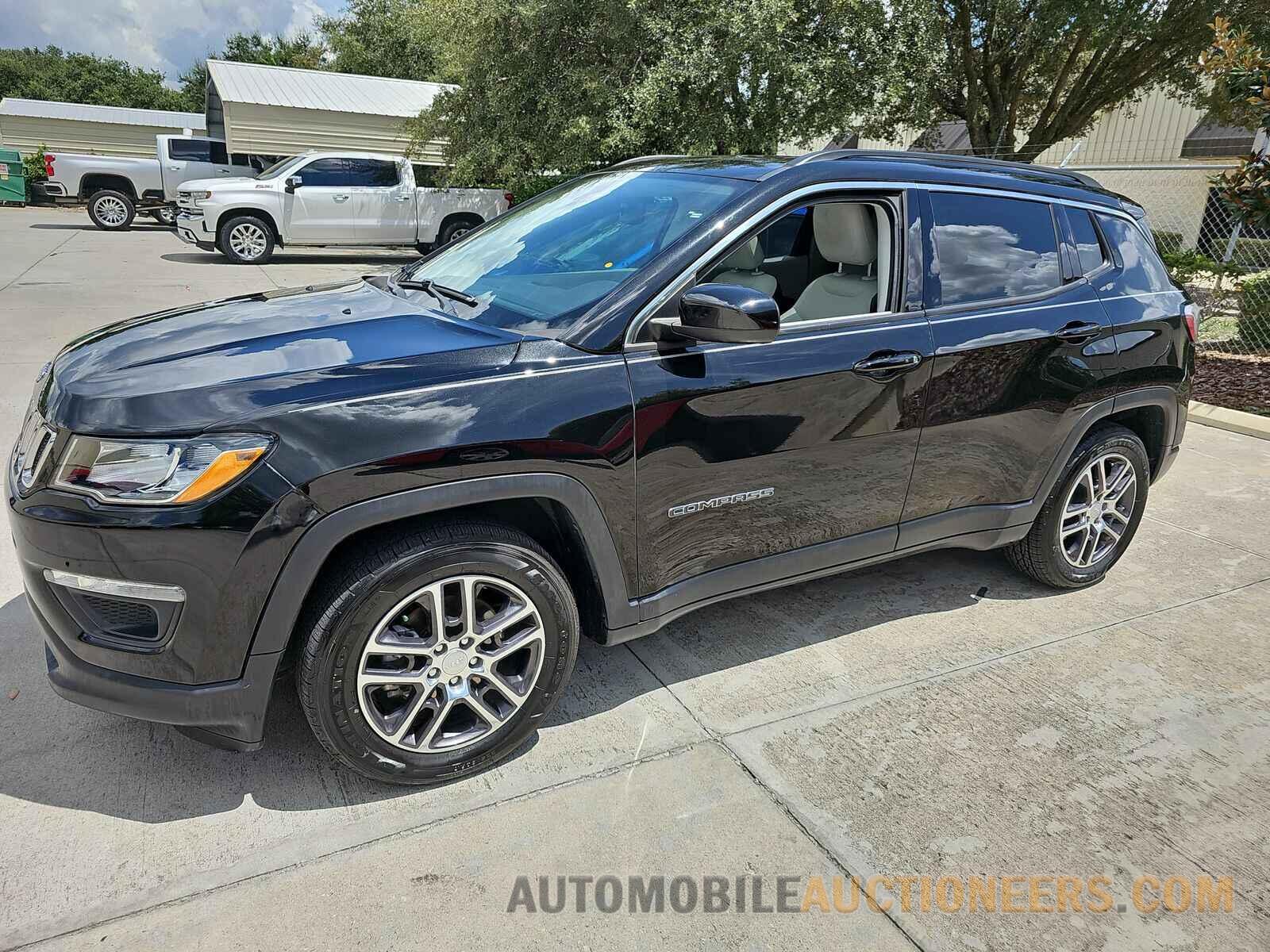 3C4NJCBB3KT637411 Jeep Compass 2019