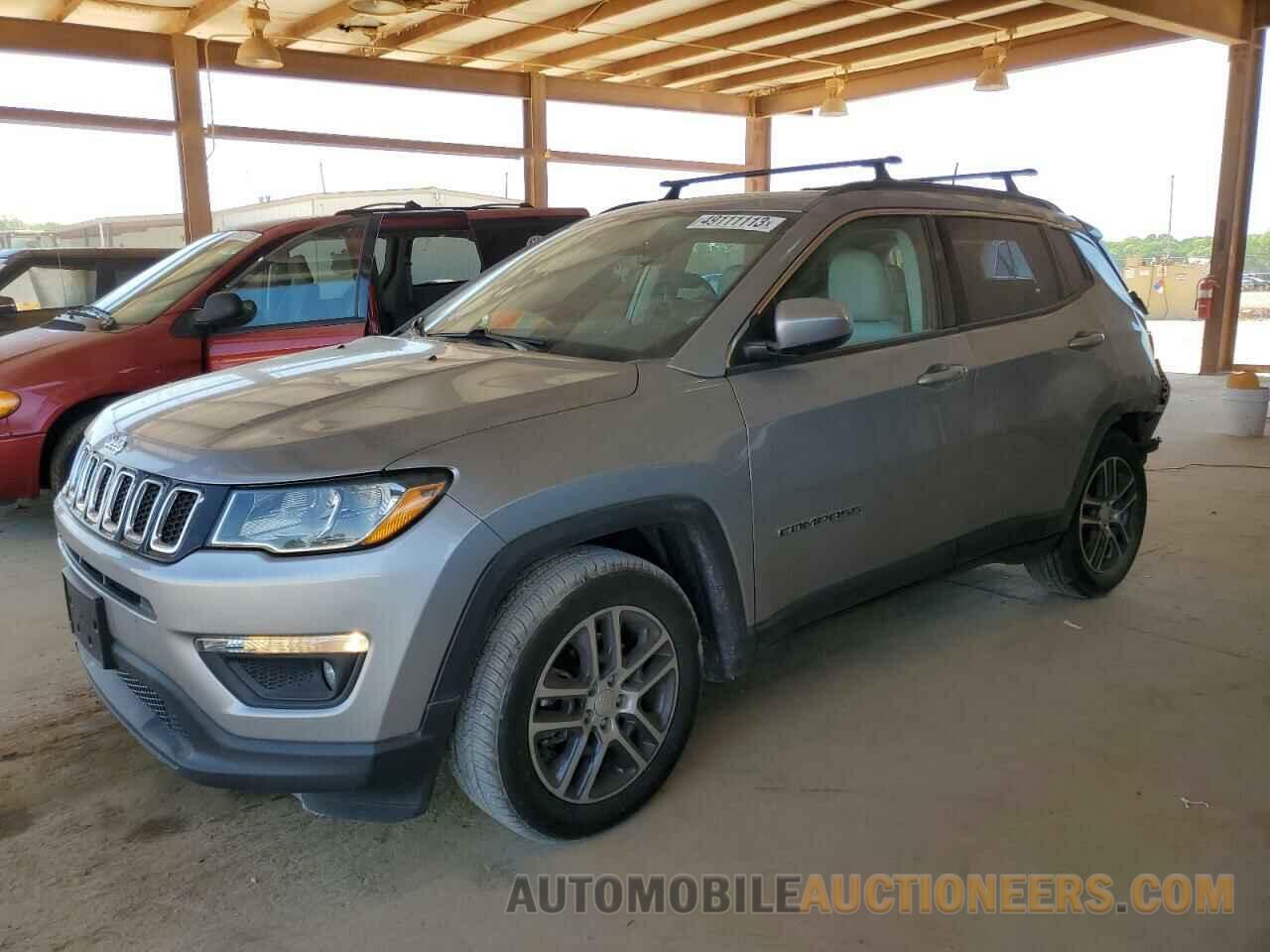 3C4NJCBB4KT819702 JEEP COMPASS 2019