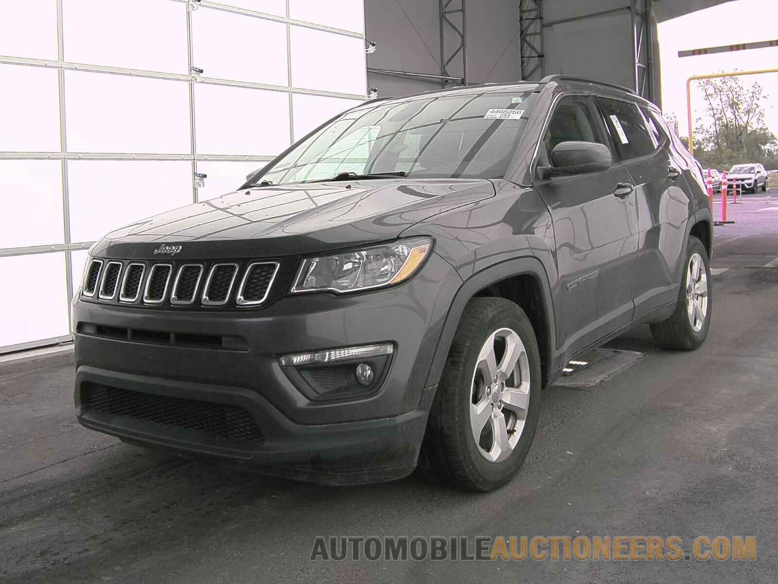 3C4NJCBB5JT194144 Jeep Compass 2018