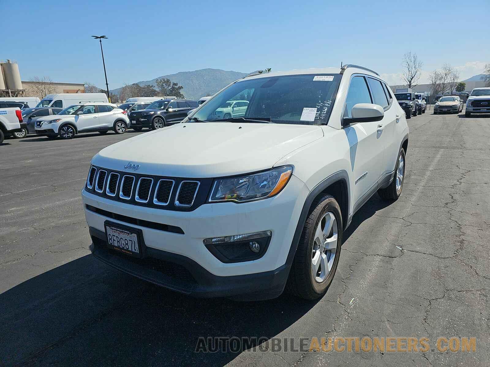 3C4NJCBB5JT441260 Jeep Compass 2018