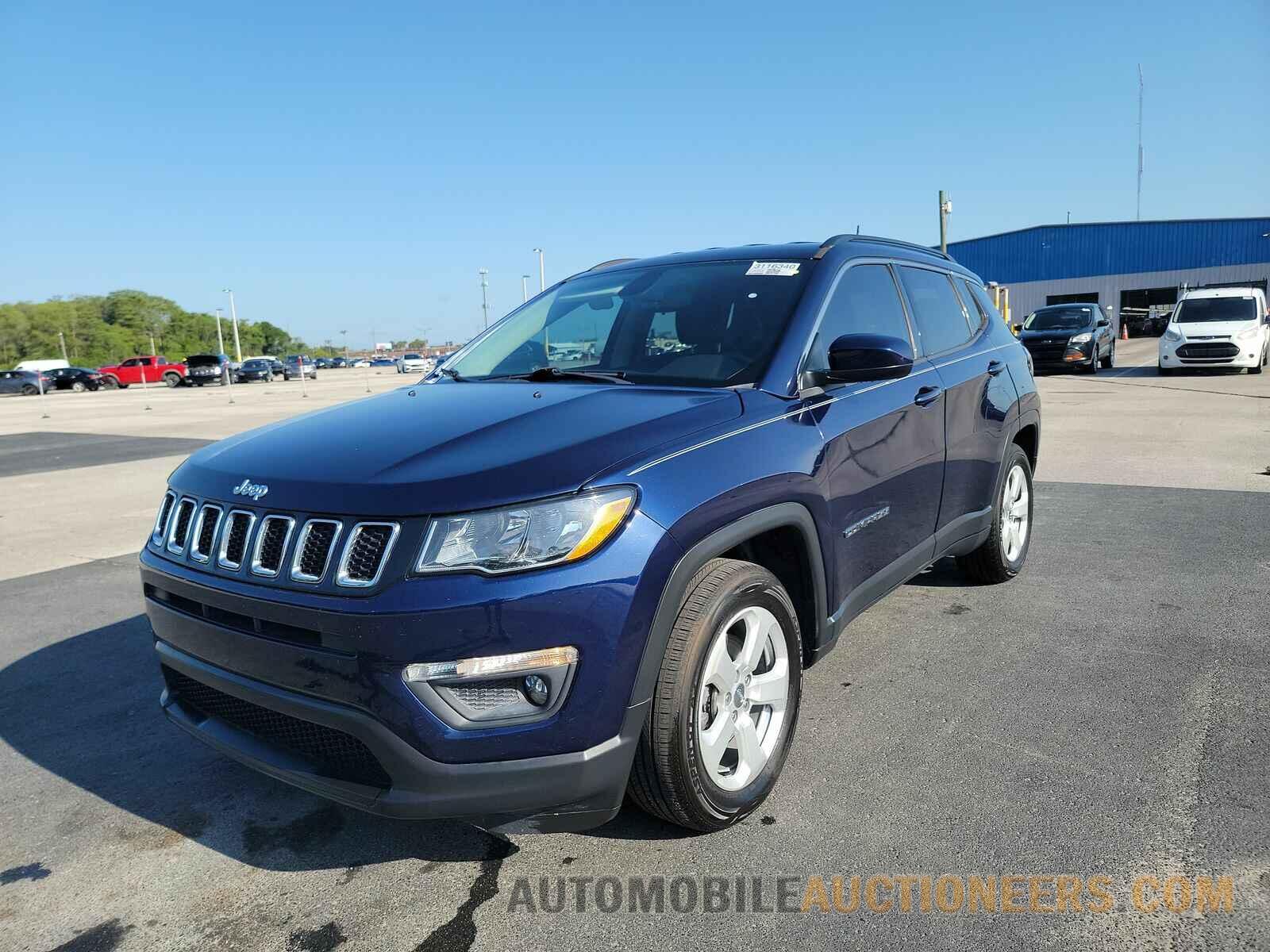 3C4NJCBB8JT469005 Jeep Compass 2018