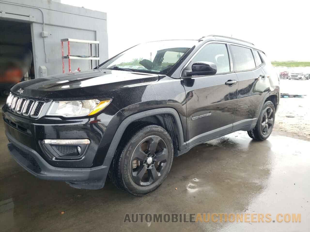 3C4NJCBB9JT169621 JEEP COMPASS 2018