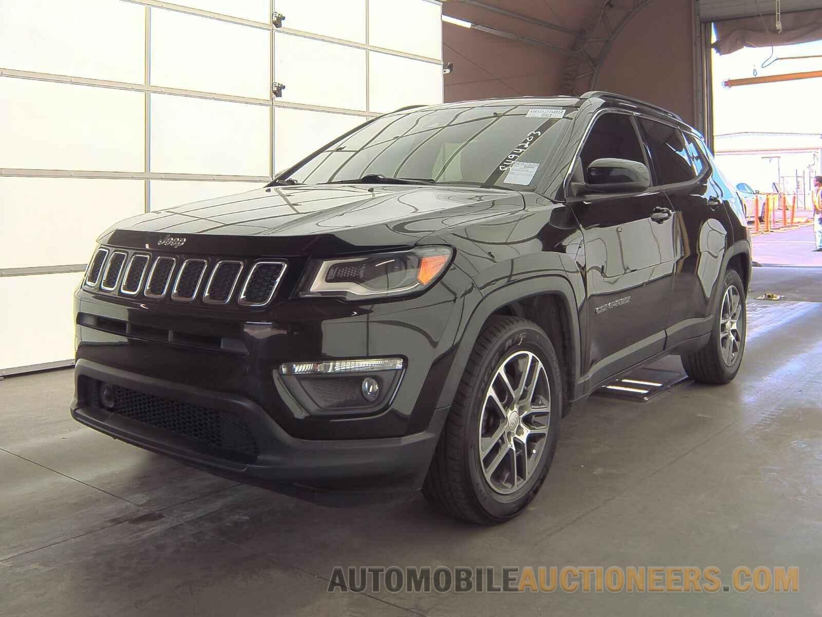 3C4NJCBB9JT338892 Jeep Compass 2018