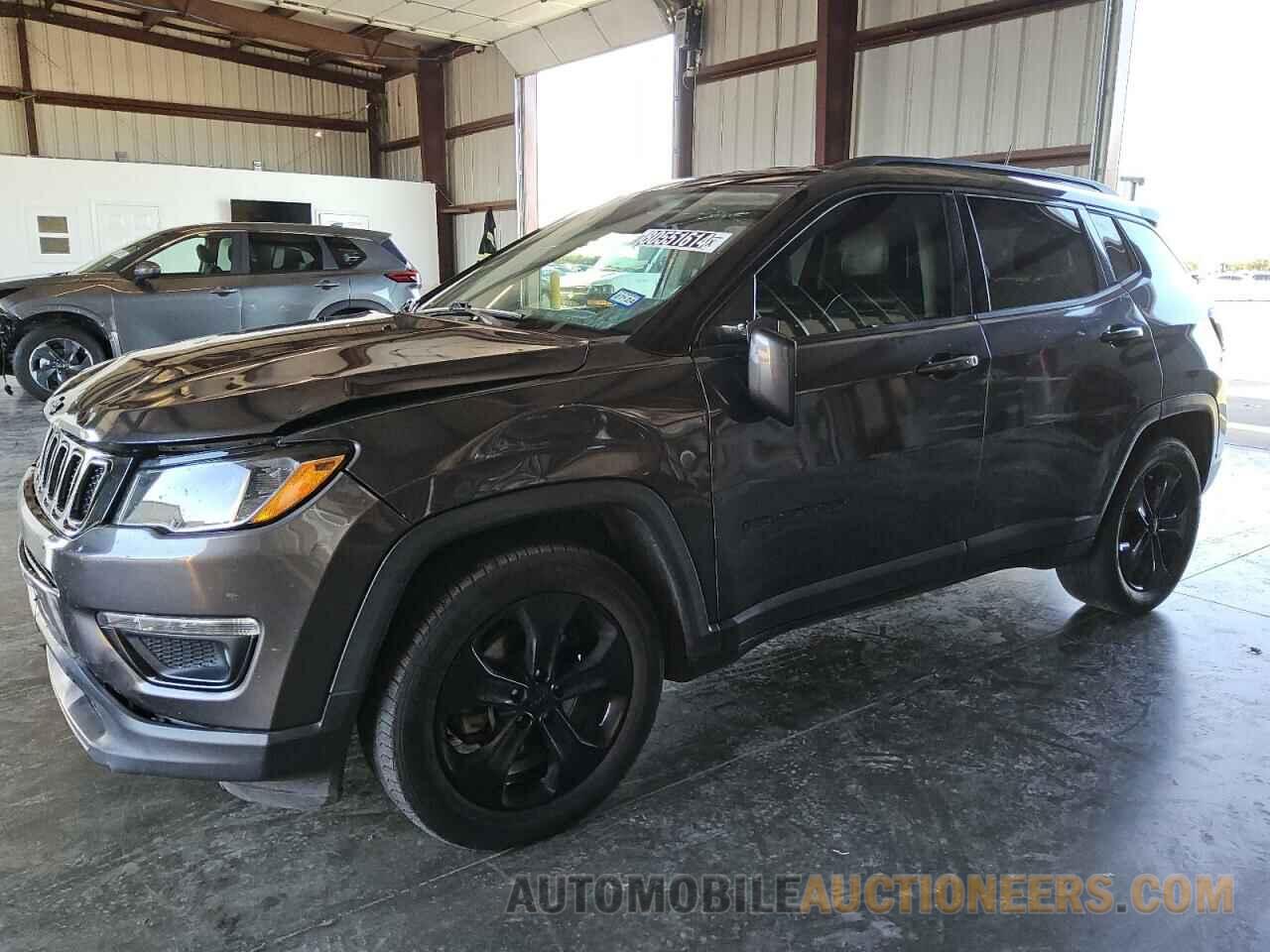 3C4NJCBBXJT327478 JEEP COMPASS 2018