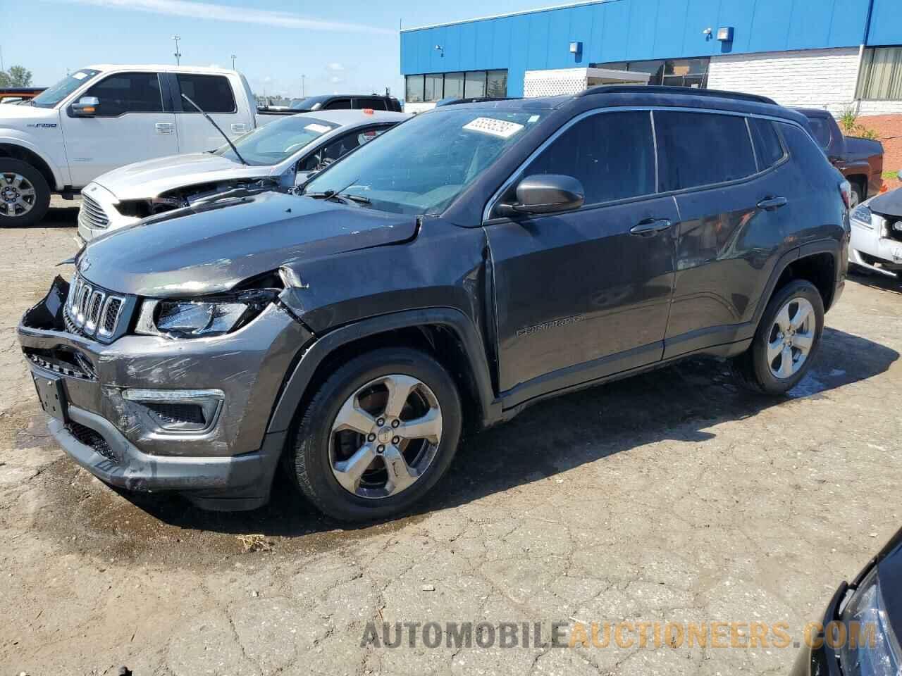 3C4NJCBBXJT339243 JEEP COMPASS 2018