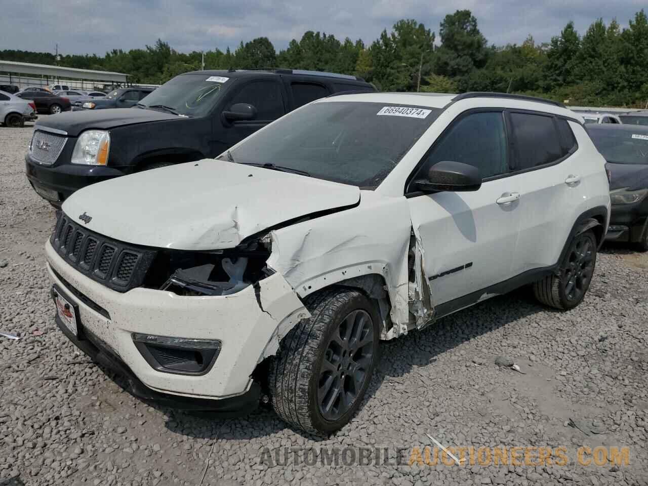 3C4NJCEB8MT585661 JEEP COMPASS 2021