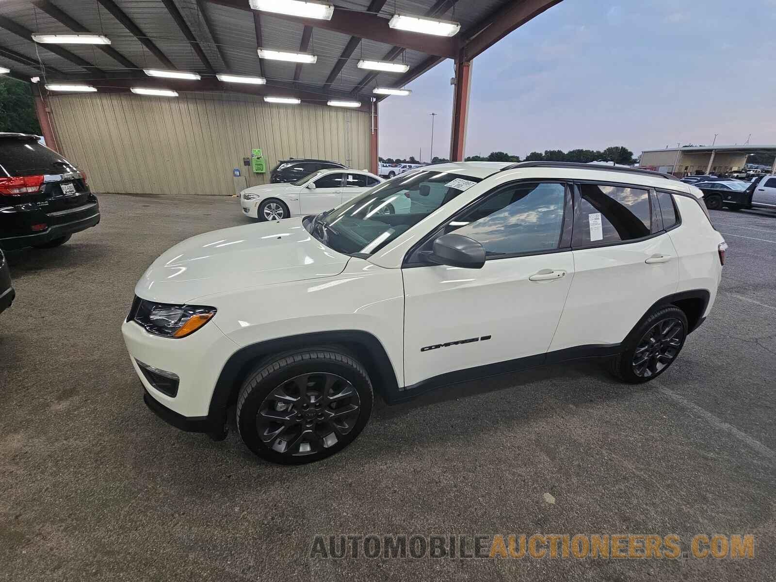 3C4NJCEB9MT593607 Jeep Compass 2021