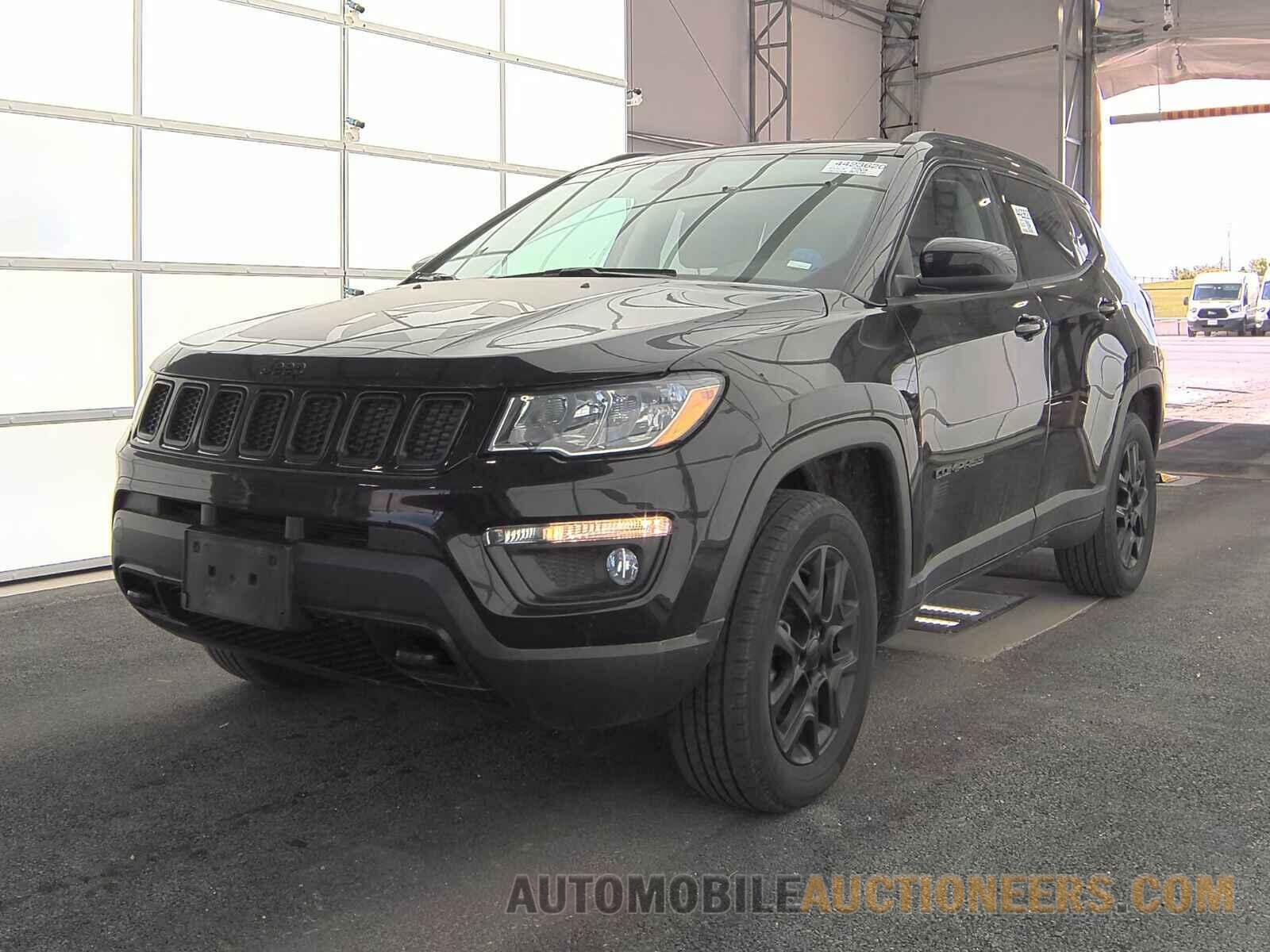 3C4NJDAB5MT584124 Jeep Compass 2021